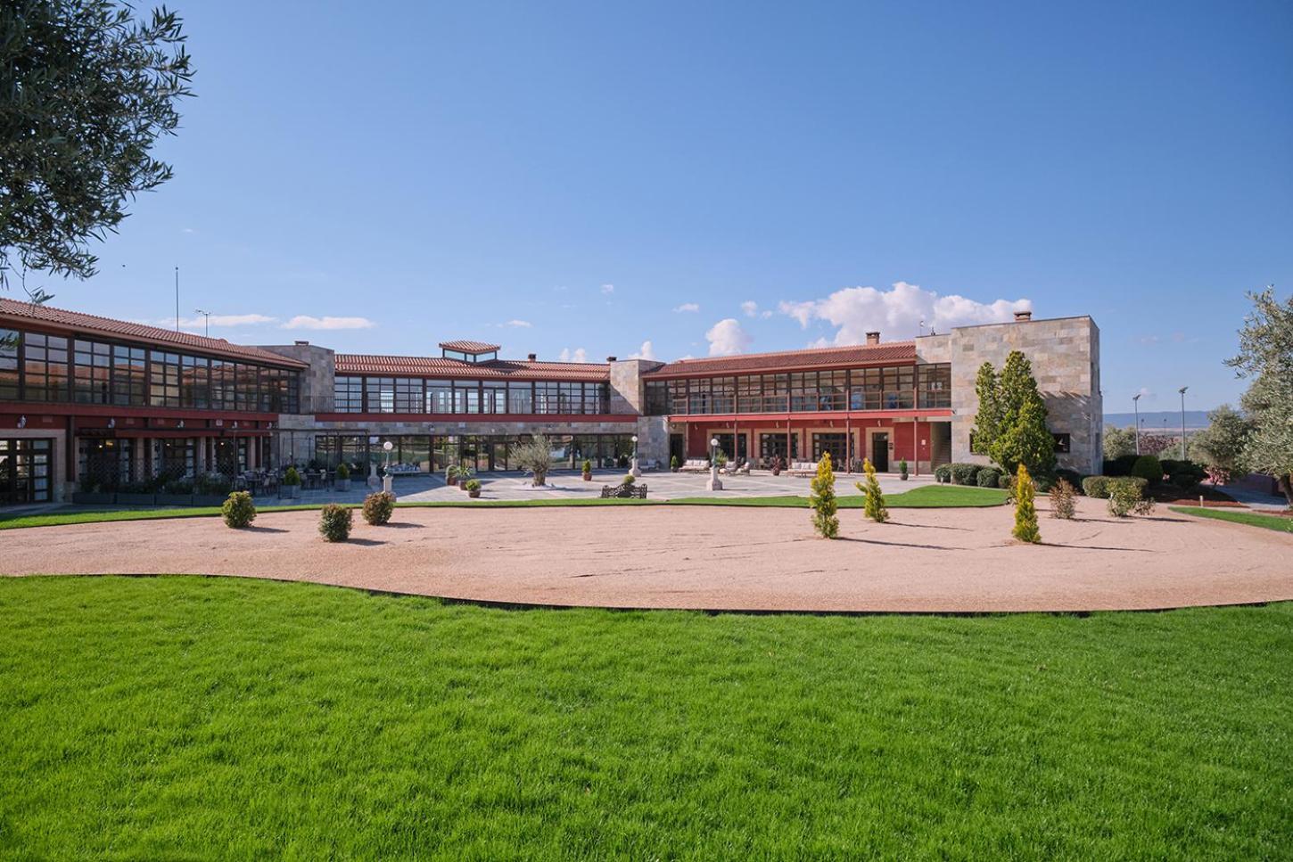 Hotel Spa Villa Nazules Chueca Extérieur photo